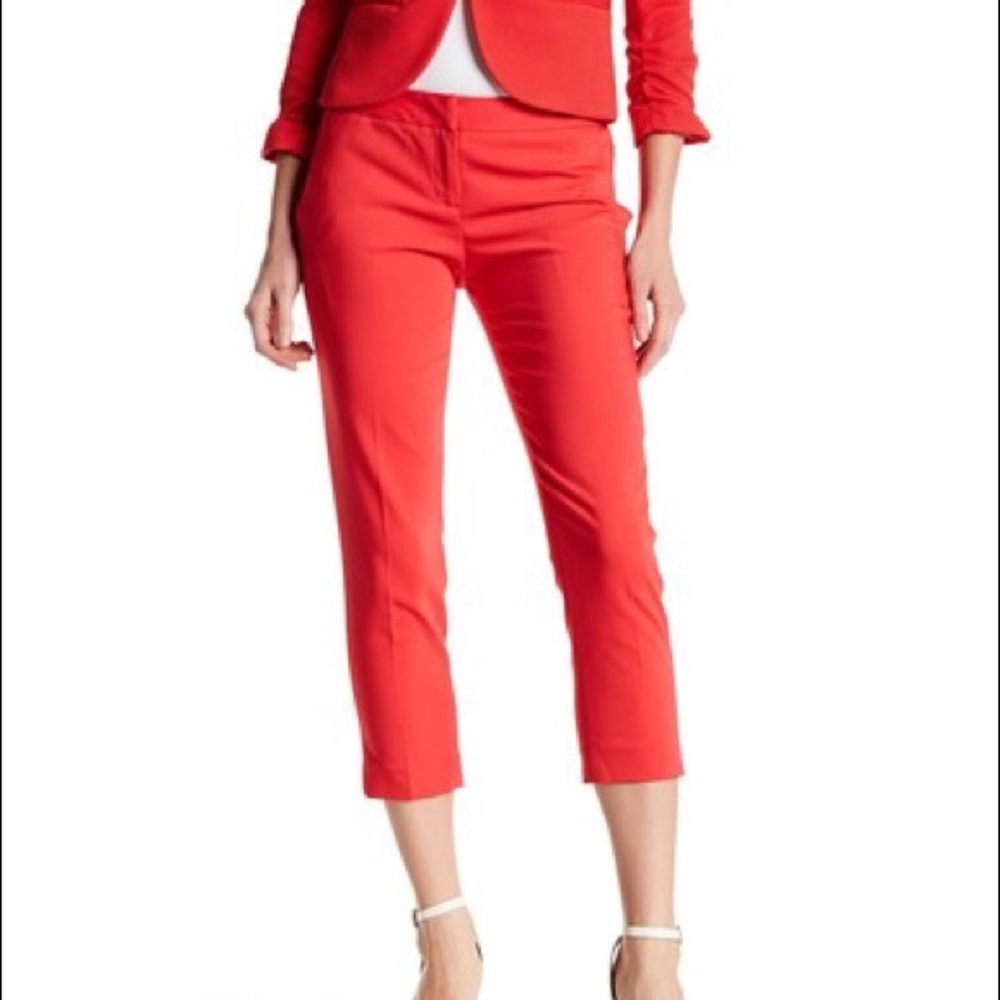 Amanda + Chelsea Red Cropped Capri Pants Size 6
